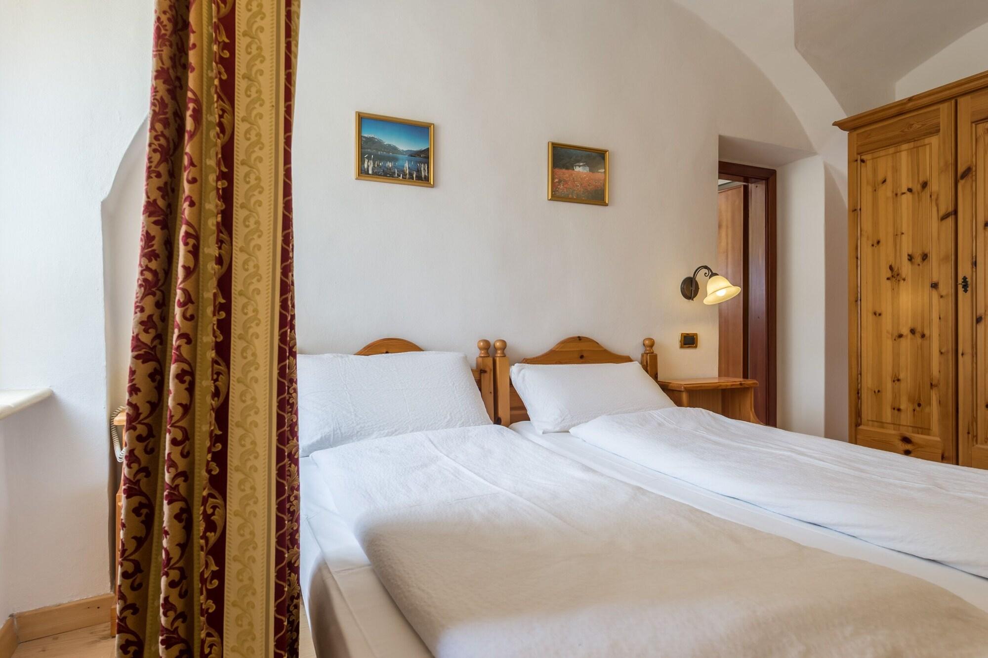 Good Life Hotel Garden Pieve Di Ledro Buitenkant foto