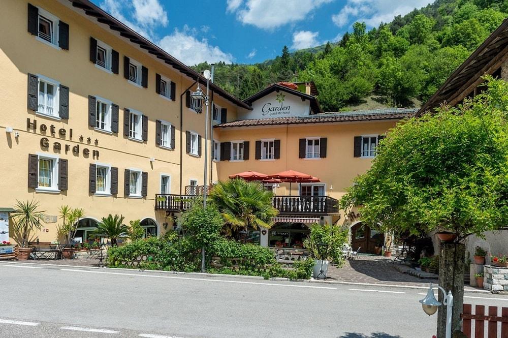 Good Life Hotel Garden Pieve Di Ledro Buitenkant foto