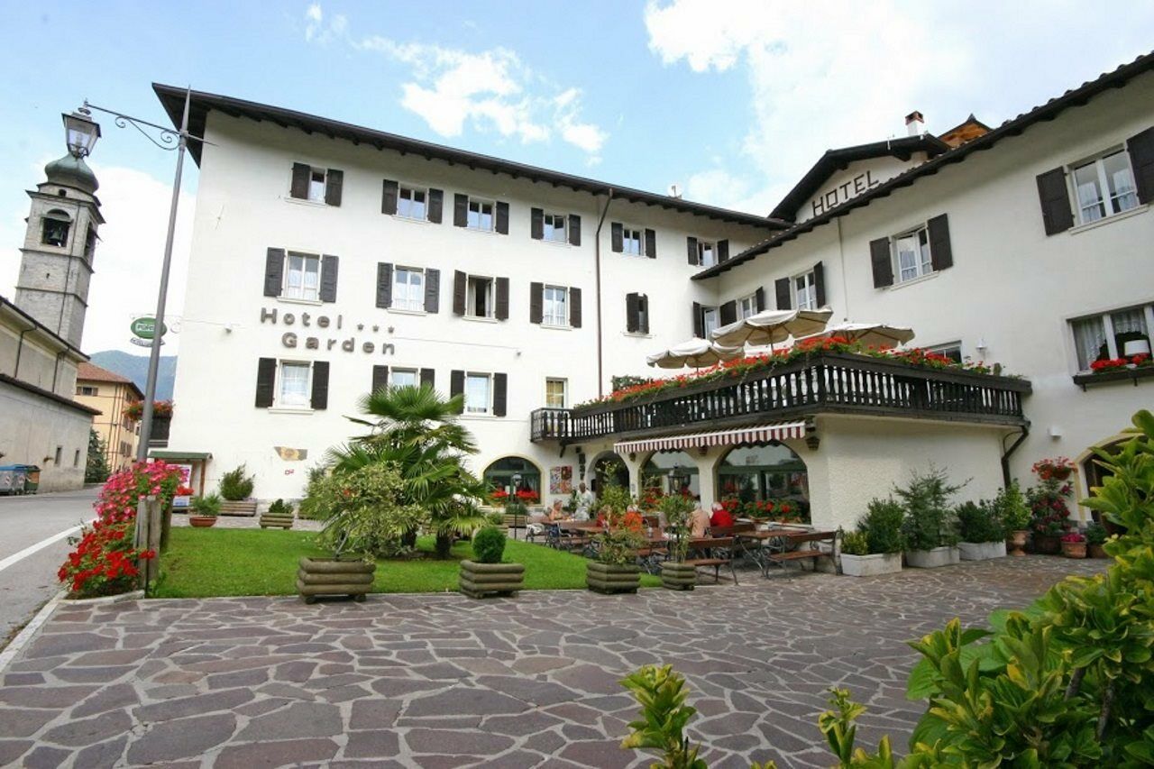 Good Life Hotel Garden Pieve Di Ledro Buitenkant foto