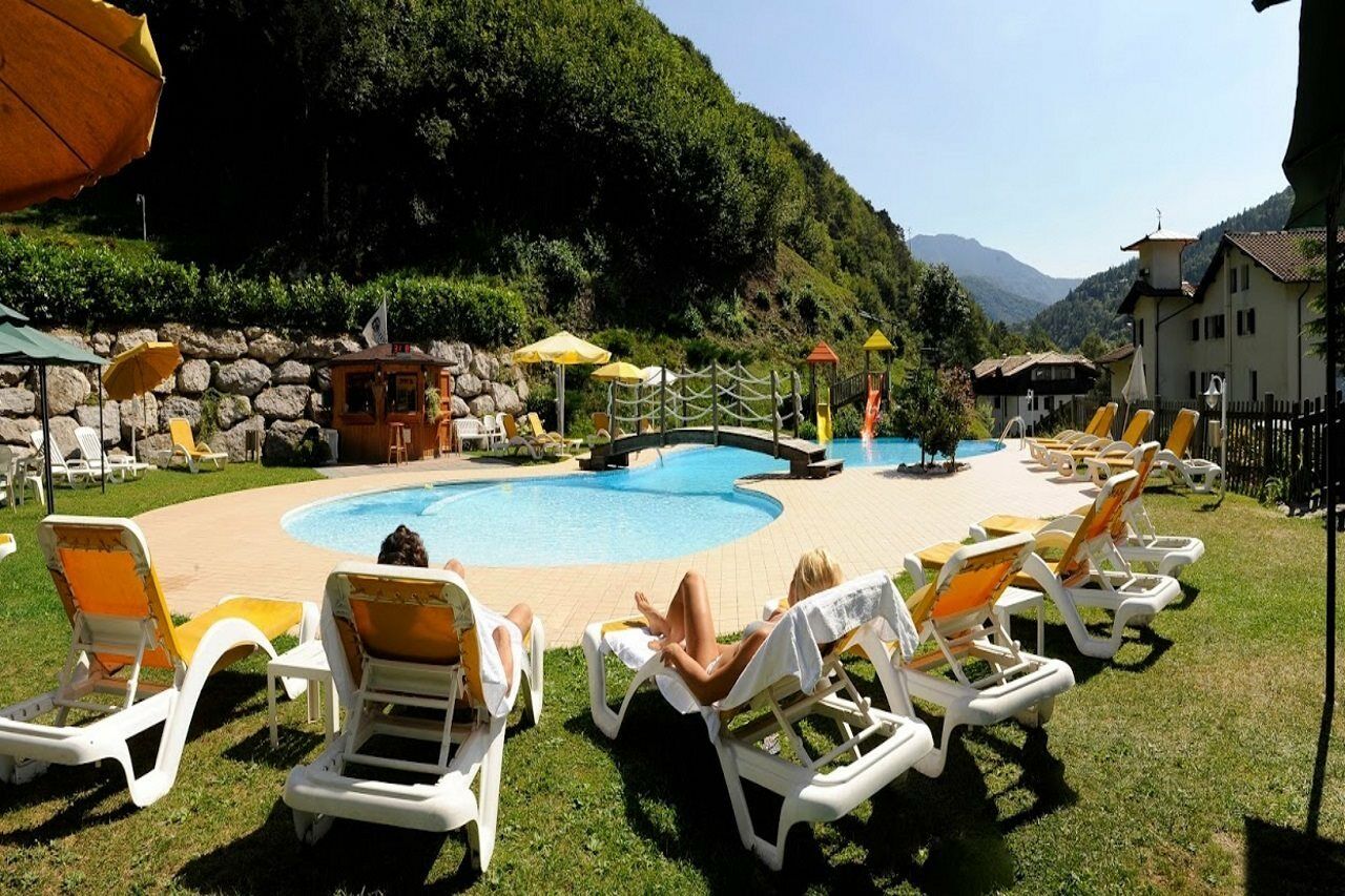Good Life Hotel Garden Pieve Di Ledro Buitenkant foto